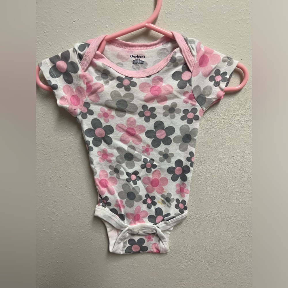 Gerber Elephant 3 piece onesie set